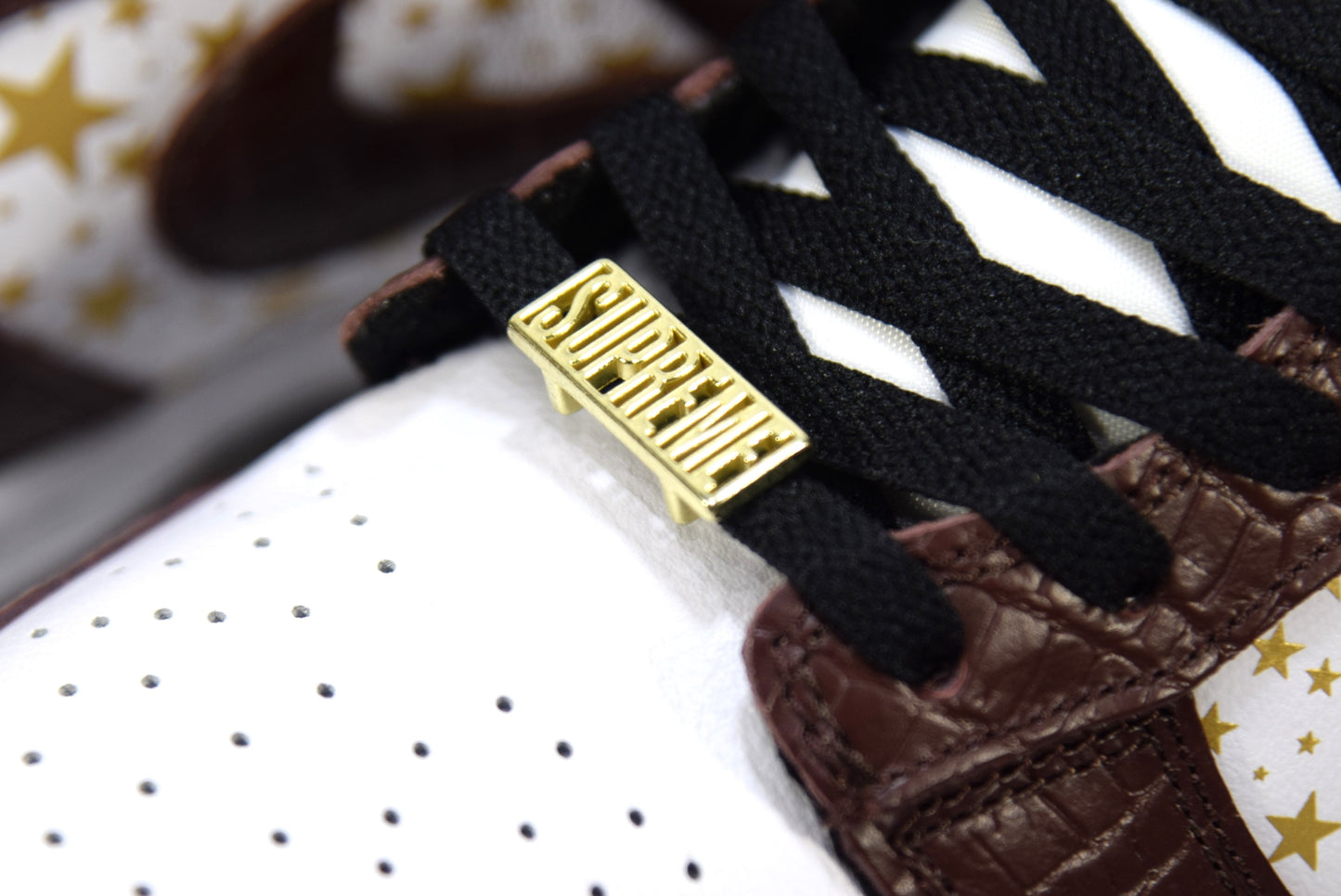 "SUPREME STARS BROWN"SB DUNK LOW OG QS