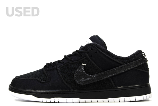 "GNARHUNTERS"SB DUNK LOW PRO QS