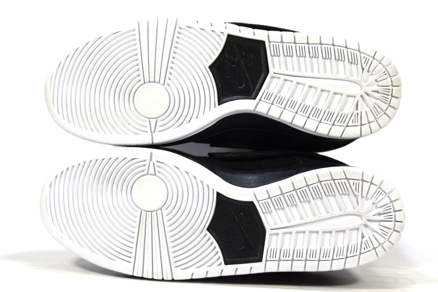 "GNARHUNTERS"SB DUNK LOW PRO QS