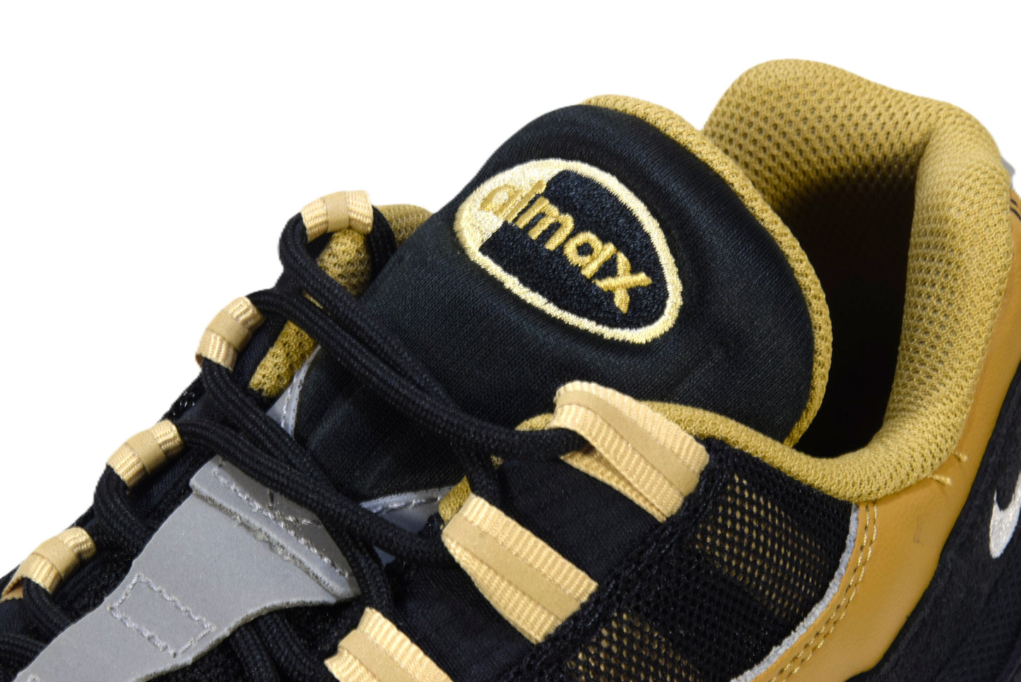 "WORLD WIDE PACK" AIR MAX 95 SE