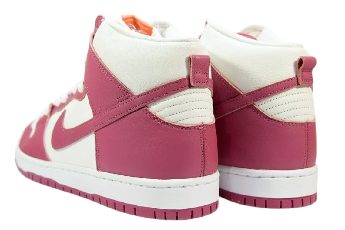 "SWEET BEET"SB DUNK HIGH PRO ISO