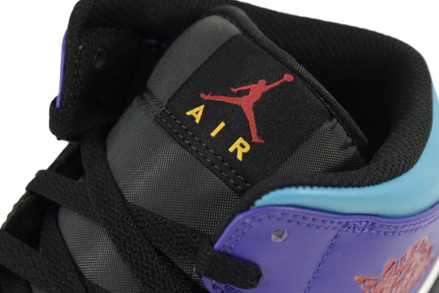 "BRIGHT CONCORD"AIR JORDAN 1 MID