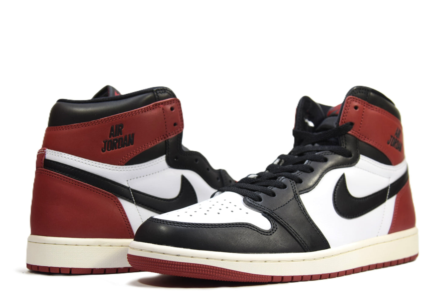 "BLACK TOE REIMAGINED"AIR JORDAN 1 RETRO HIGH OG