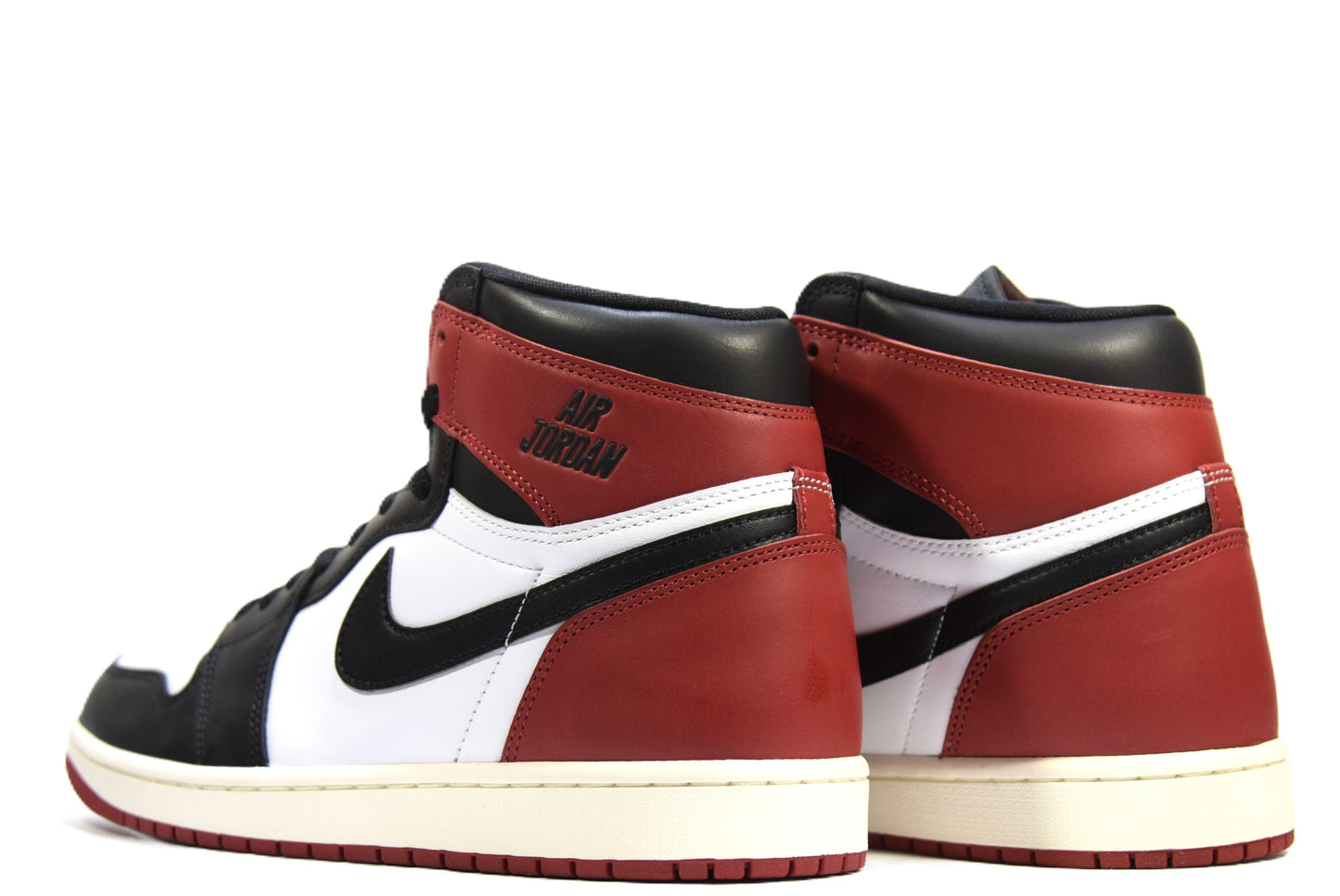 "BLACK TOE REIMAGINED"AIR JORDAN 1 RETRO HIGH OG