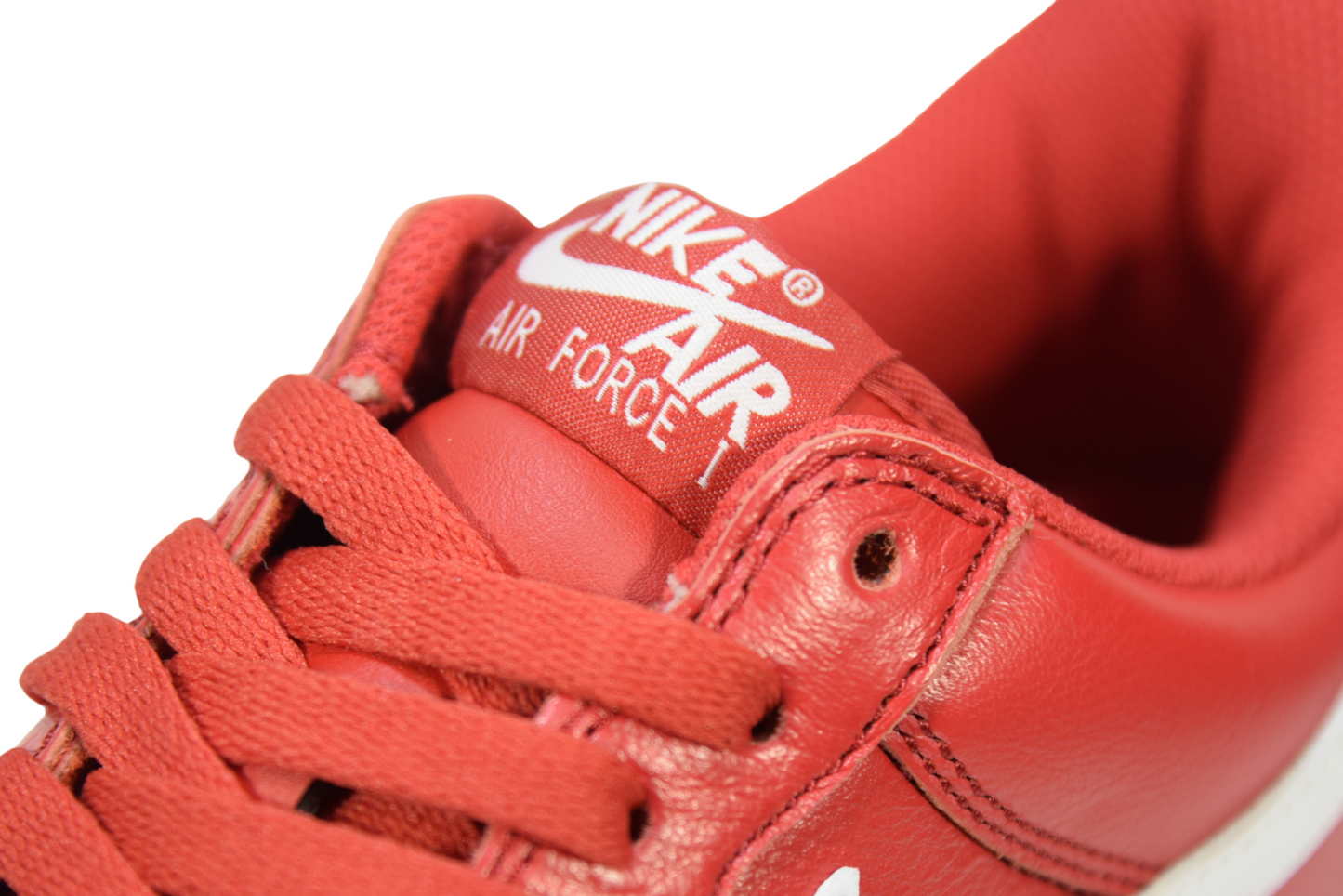 "UNIVERSITY RED"AIR FORCE 1 LOW RETRO QS