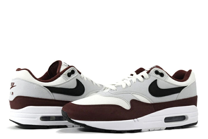 "DARK TEAM RED"AIR MAX 1