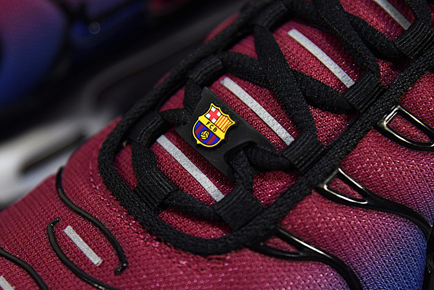 "PATTA x FC BARCELONA"AIR MAX PLUS