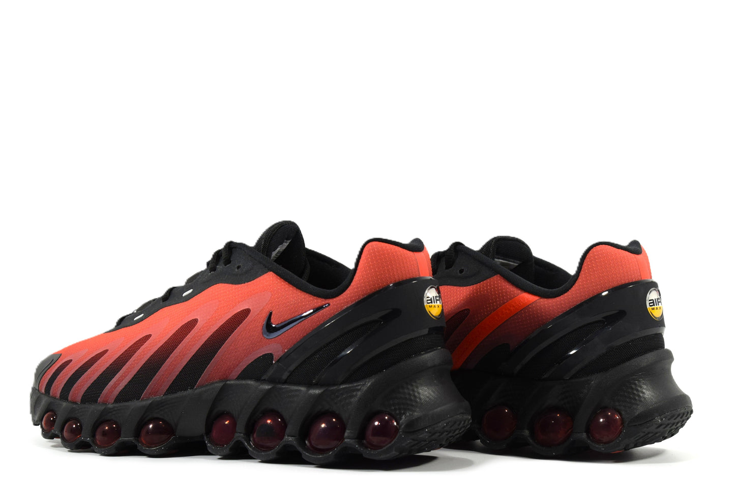 "GYM RED"AIR MAX DN8