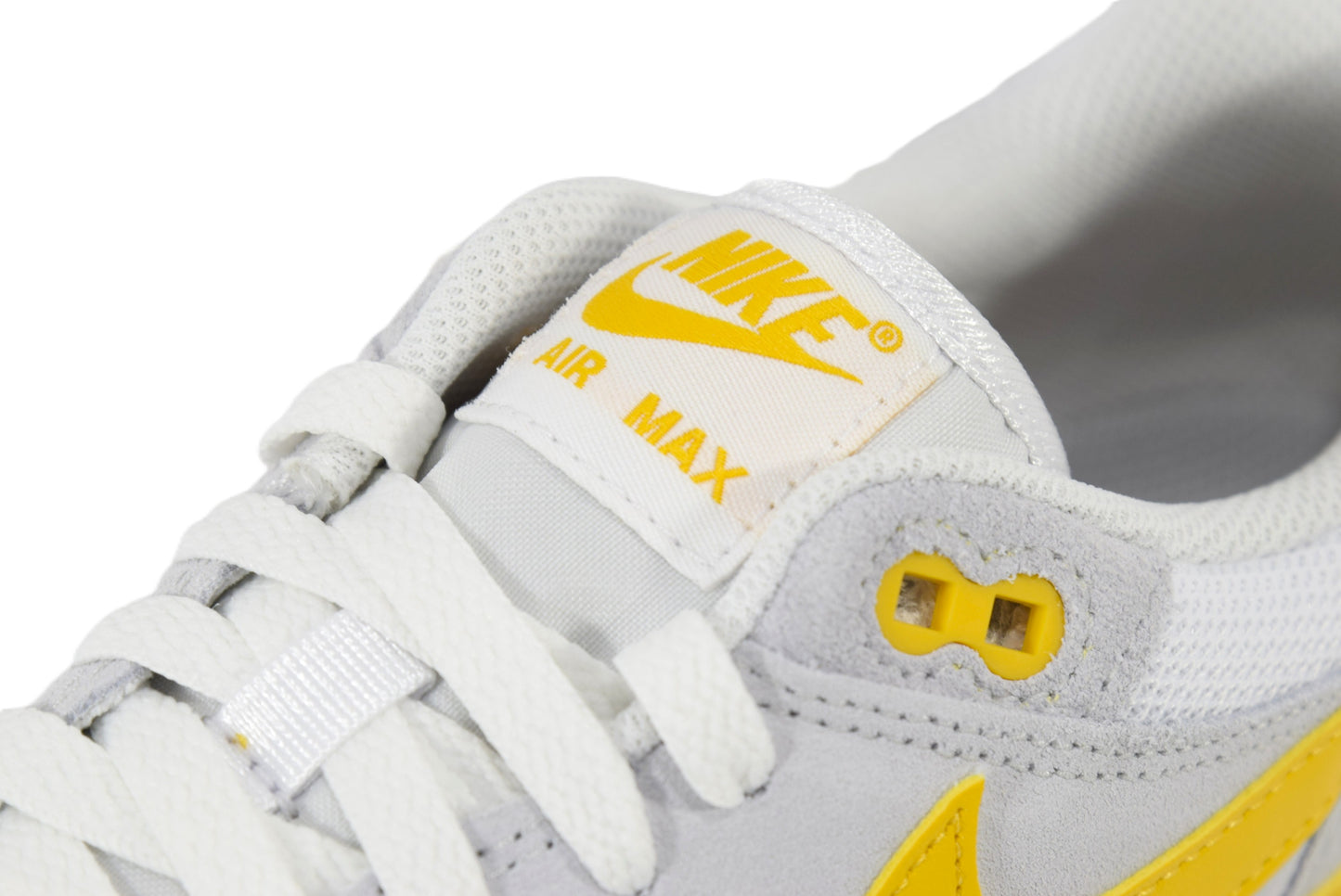 "UNIVERSITY GOLD"AIR MAX 1 ESS