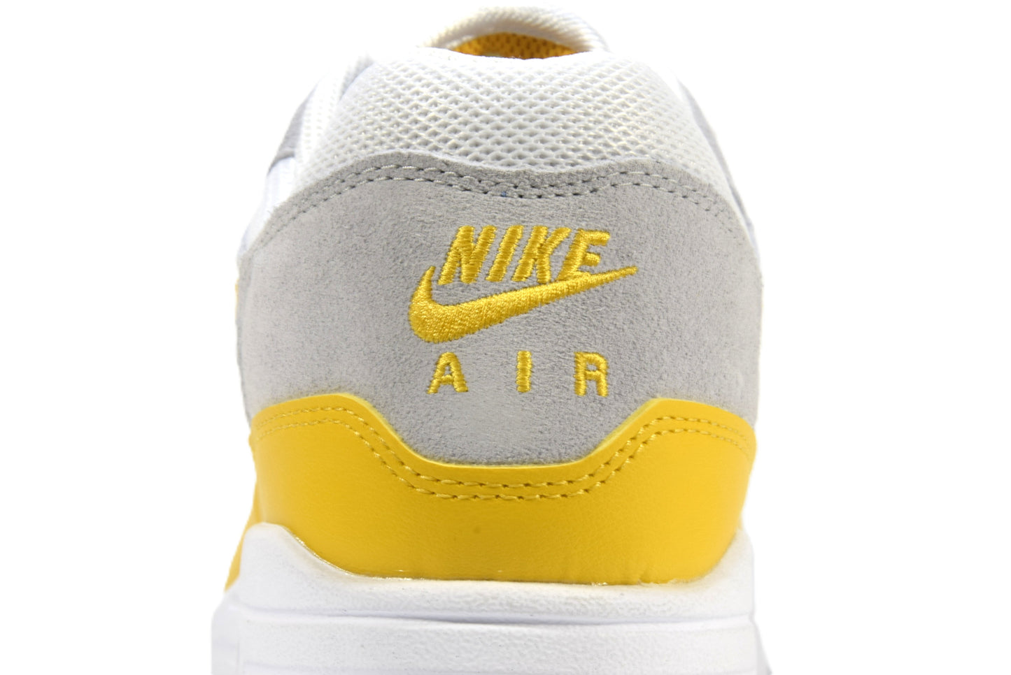 "UNIVERSITY GOLD"AIR MAX 1 ESS