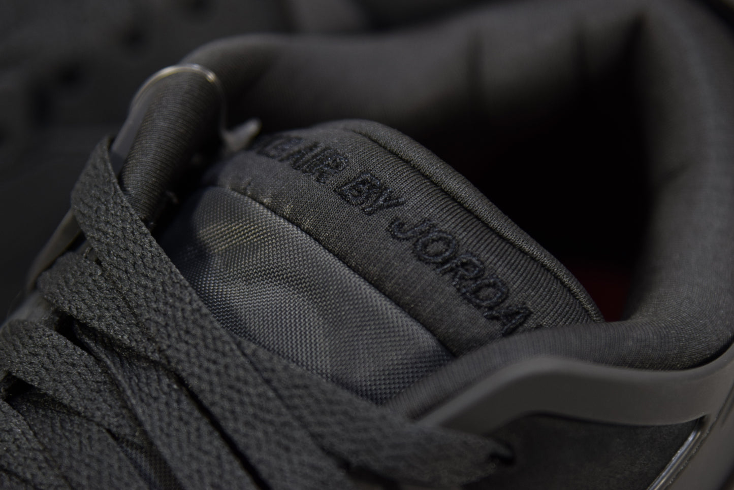 "NIGEL SYLVESTER ANTHRACITE"AIR JORDAN 4 RM SP