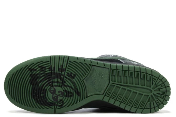 "THERE SKATEBOARDS"SB DUNK LOW QS