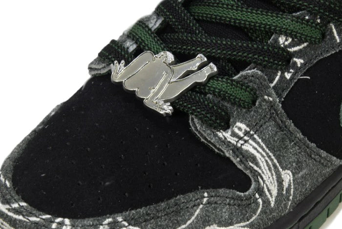 "THERE SKATEBOARDS"SB DUNK LOW QS