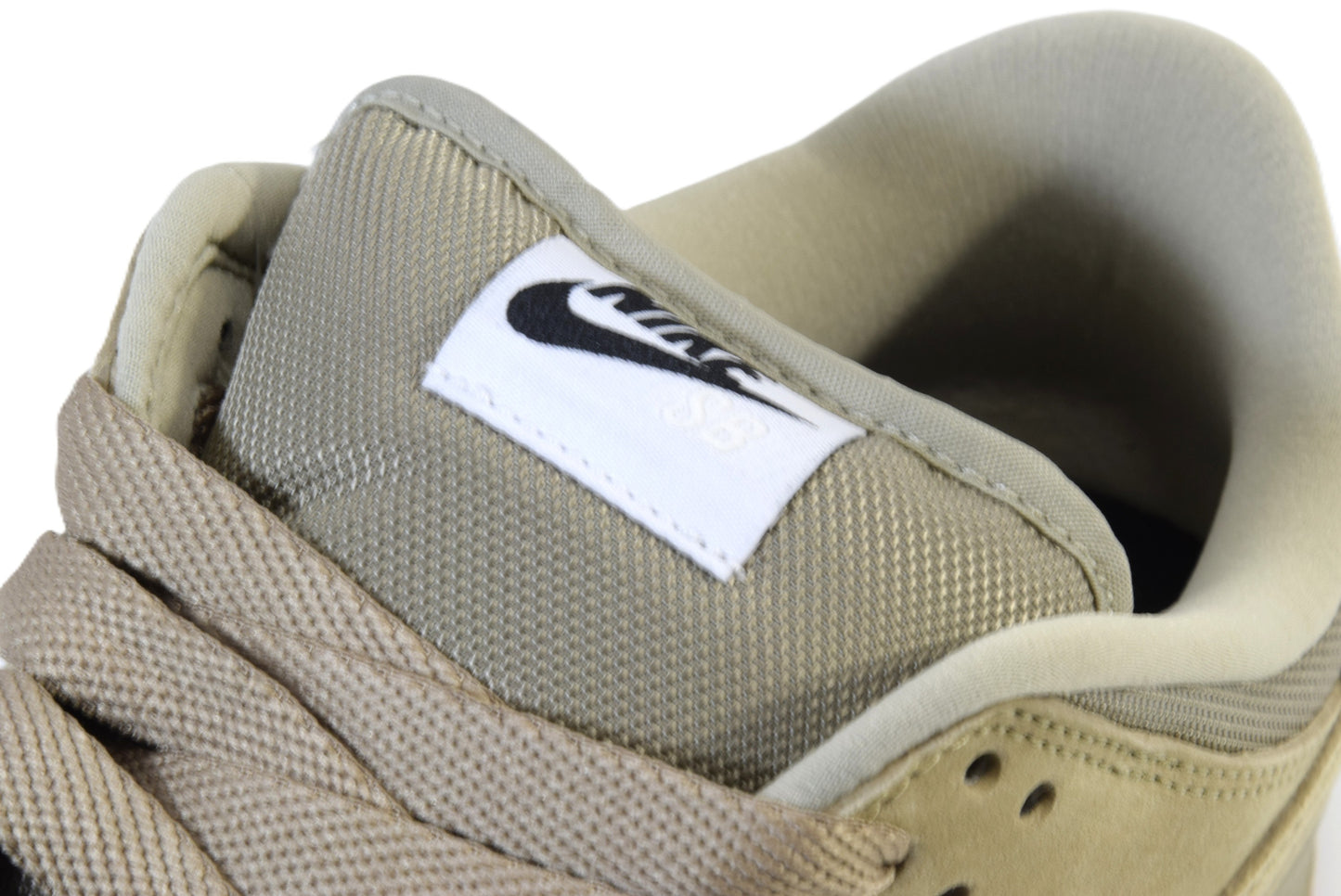 "PARACHUTE BEIGE"SB DUNK LOW PRO B