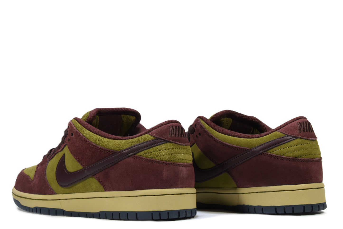 "BURGUNDY CRUSH"SB DUNK LOW PRO