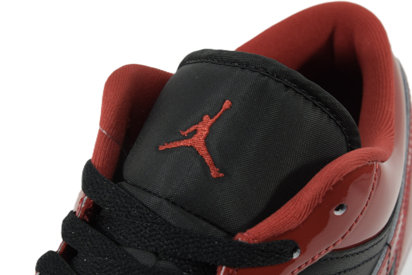 "BRED"AIR JORDAN 1 LOW SE