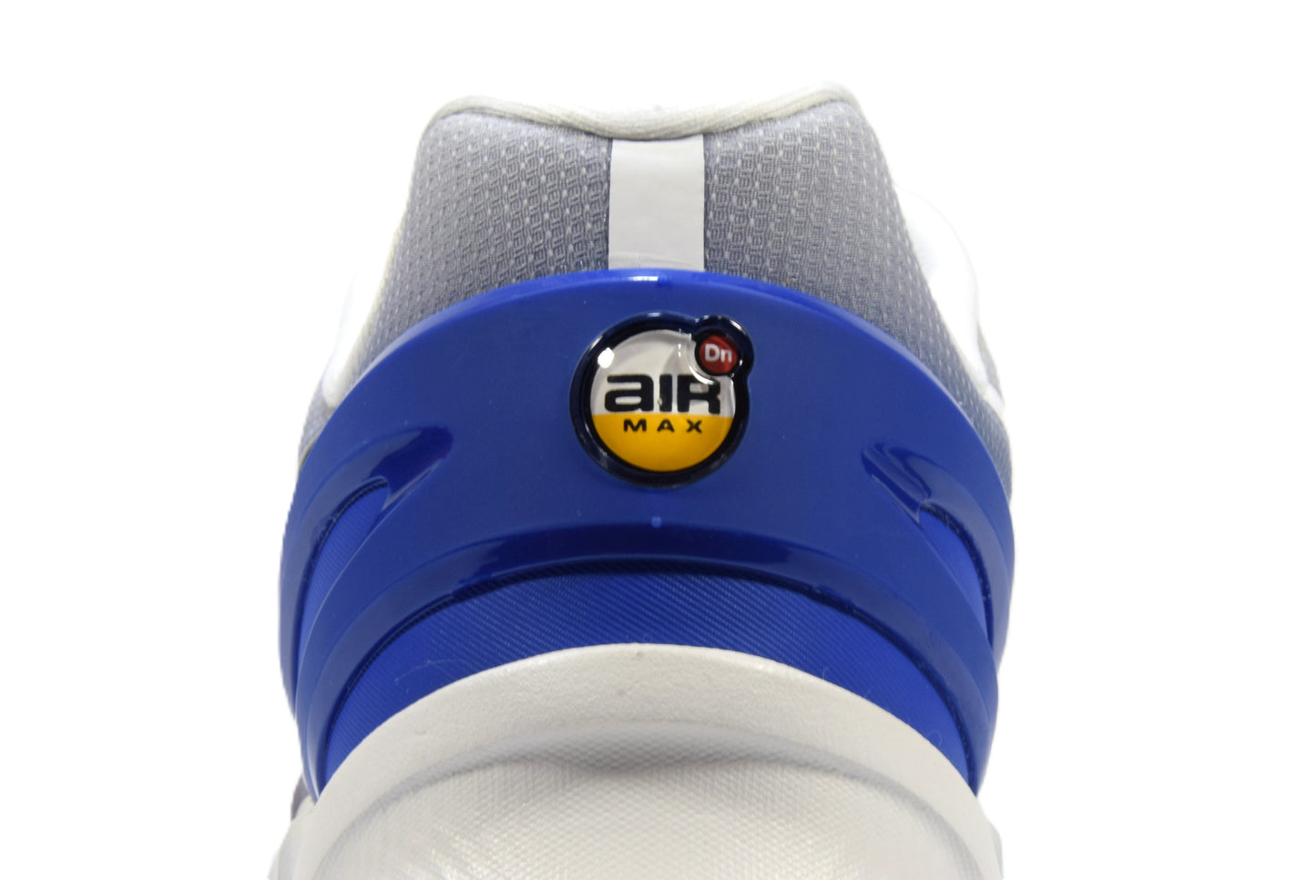 "SUMMIT WHITE"AIR MAX DN8