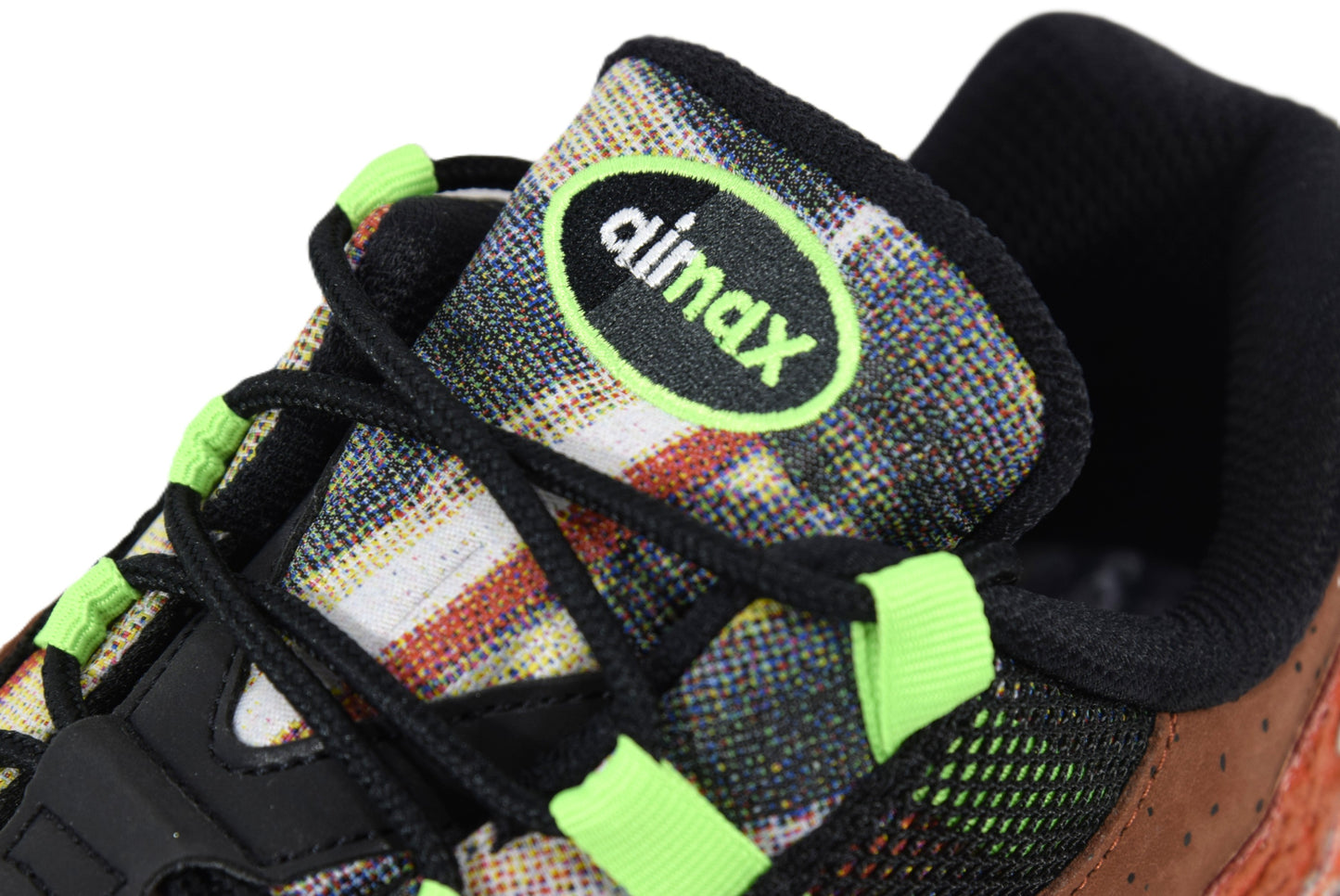 "WORLD WIDE PACK" AIR MAX 95 SE
