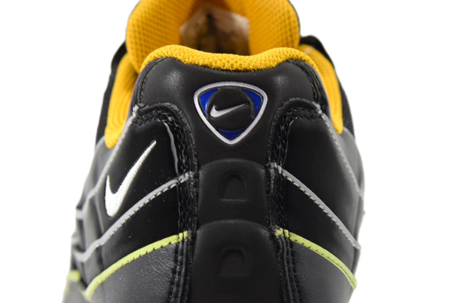 "WORLD WIDE PACK" AIR MAX 95 SE