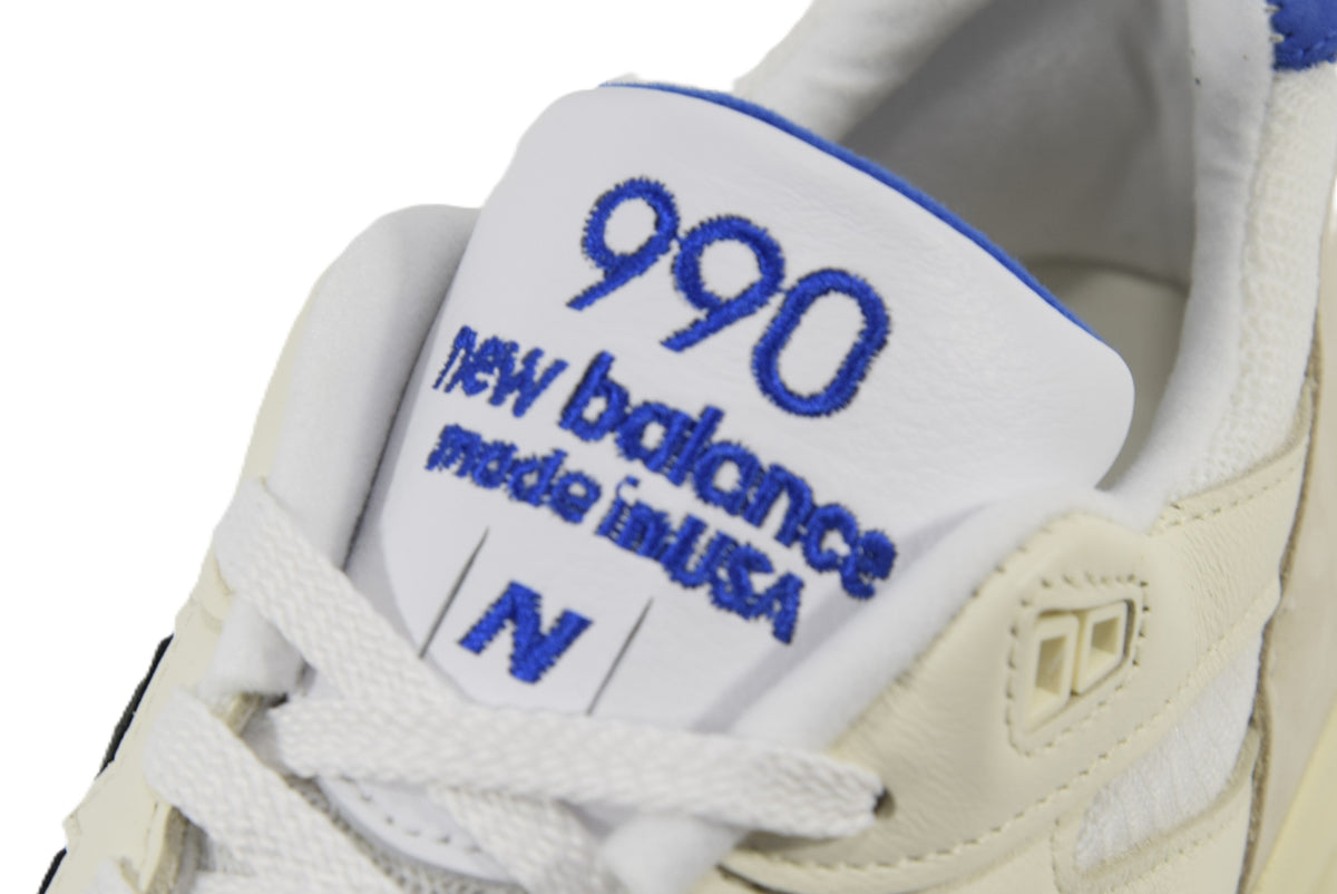 "WHITE BLUE"M990WB2